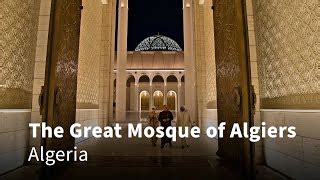 La Grande Mosquée de Jos: Un joyau architectural et un centre spirituel vibrant!